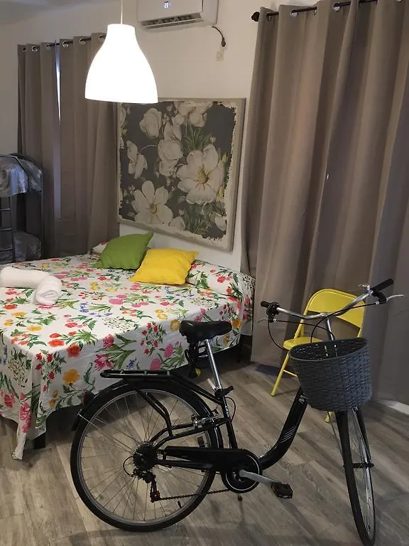 Cortina Del Muelle 21 Hotel Malaga Guest house